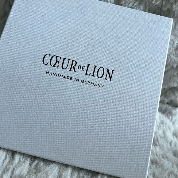 Vibrant Multicolor Cube Necklace - Picture 7 of 8